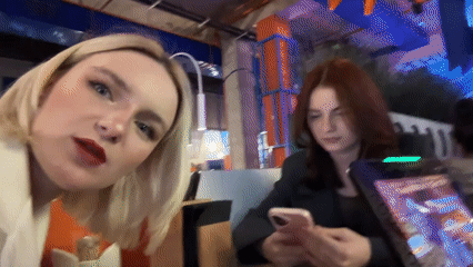 Evening moments captured in Vsevolozhsk: selfie filming and sunset