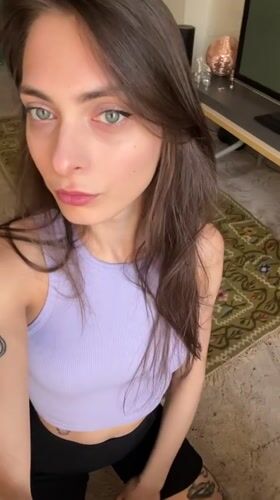Woman photographed multiple times in Krasnoyarsk morning session