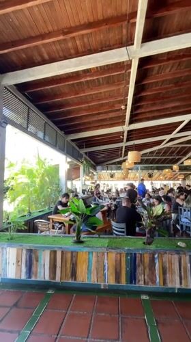 Getting ready and going out at El Astillero, Porlamar