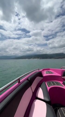 Pink speedboat spotted on waters near Chirkey, Russia