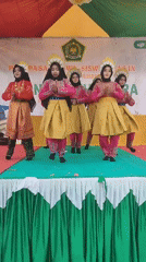 Traditional dance performances mark graduation ceremony in Blangriek, Indonesia