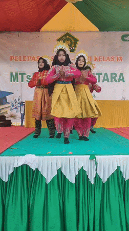 Traditional dance performances mark graduation ceremony in Blangriek, Indonesia