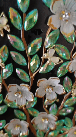 Artist documents Ukrainian folk art collection in Brovary