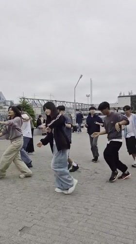 Vladivostok railway station views and street dance performance