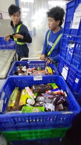 Food processing and distribution operations in North Jakarta facility