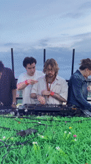 Rooftop DJ Party Draws Crowd in Moscow Evening