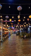 Nighttime art tour documented along Đà Nẵng waterfront district