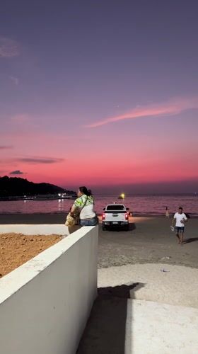 Vibrant sunset scenes captured by witnesses at Patong beach