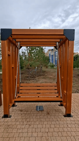 Park walk in Kokshetau: sculptures, architecture, and summer flora
