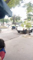 Caracas residents document routine mall visits, chess tournament, police activity