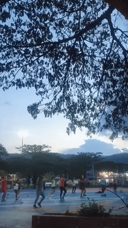 Public aerobics session held in Baan Chaweng plaza