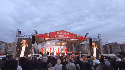 Victory Day celebration draws crowds to Nizhnevartovsk square