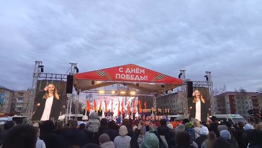 Victory Day celebration draws crowds to Nizhnevartovsk square