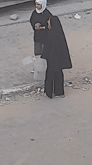 Water distribution and daily street life in Khan Yunis