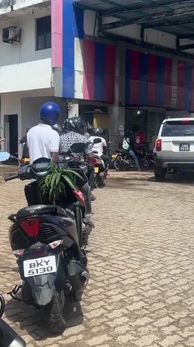 Vehicles queue for fuel at Ahangama gas station
