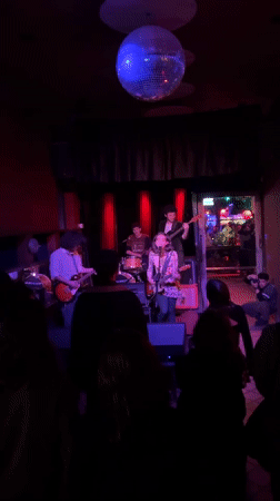 Early morning live band performance documented in Buenos Aires