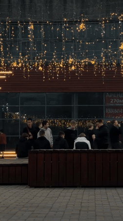 Ordinary street life documented in Birobidzhan during two-minute window