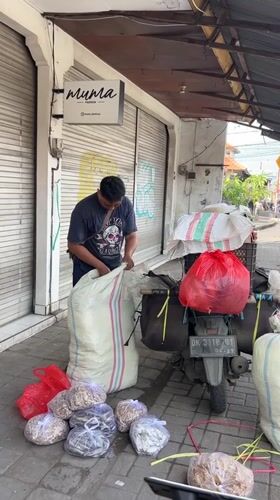 Daily life scenes across North Kuta neighborhoods