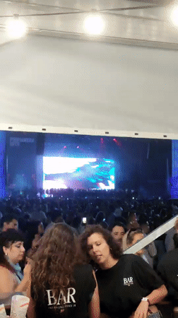 Indoor concert with bar service held in Sant Adrià de Besòs