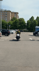 Man on motorcycle spotted in Moscow parking lot