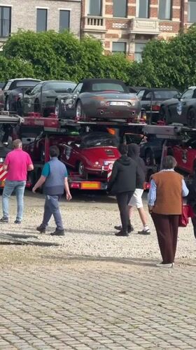 Luxury car carrier with Porsches draws attention in Antwerp