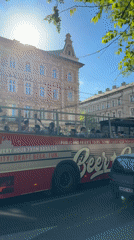 Ordinary commercial life documented across central Budapest Saturday afternoon