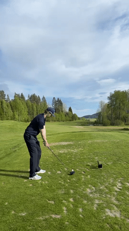 Golfer plays afternoon round in Hakadal, Norway