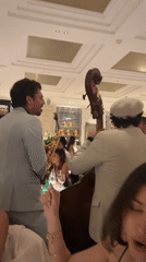 Jazz duo performs at Cannes restaurant