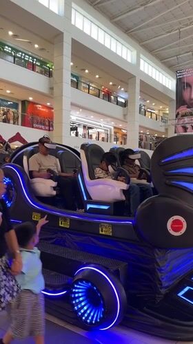 Morning mall visit featuring VR rides and playground time