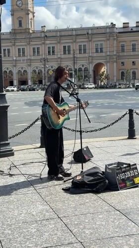 Street-level wander through Saint Petersburg's central landmarks