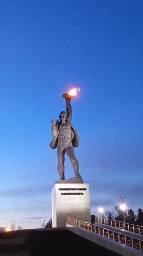 Evening scenes captured around Pioneer monument in Nizhnevartovsk