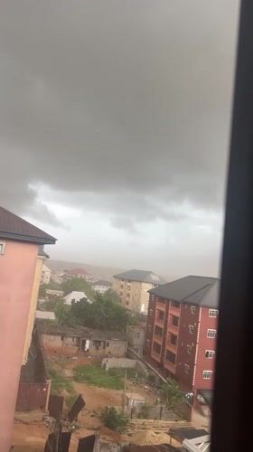 Heavy rainstorm reduces visibility in Nkpor residential area