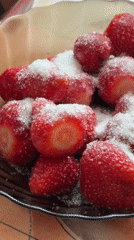 Morning strawberry preparation documented across Moscow locations