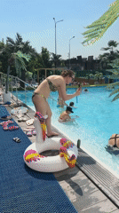 Moscow leisure activities documented across multiple venues Friday morning