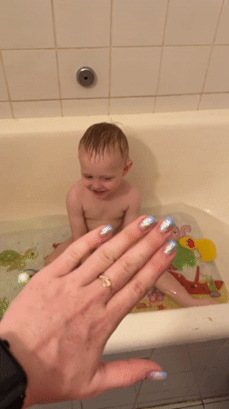 Bath time, strawberry jam, and everyday life in Markovsky