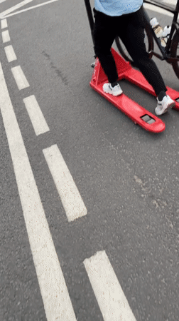 Mass cycling event draws hundreds to Moscow streets