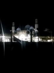 Night video captures illuminated mosque in Lhokseumawe, Indonesia