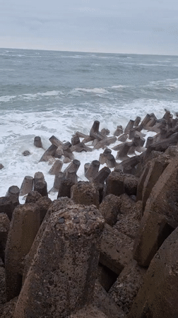 Arica's coast and streets on a grey afternoon
