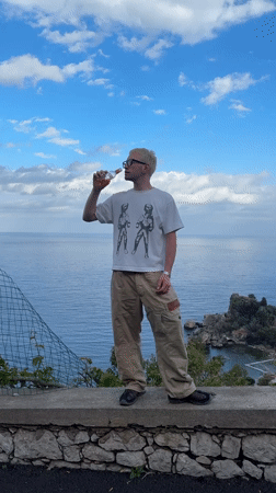 Tourists spotted at scenic Taormina locations Friday afternoon