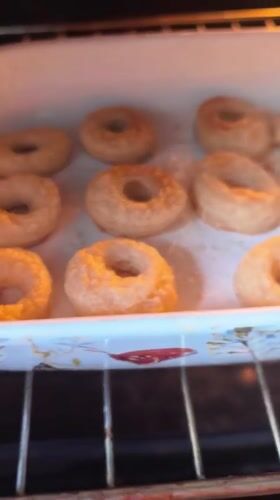 Early morning baking session documented in Sterlitamak, Russia