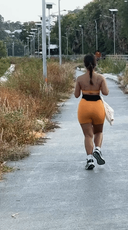 Early morning runners and street scenes captured in Thailand