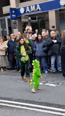 Carnival parade with costumed participants draws crowds in A Coruña