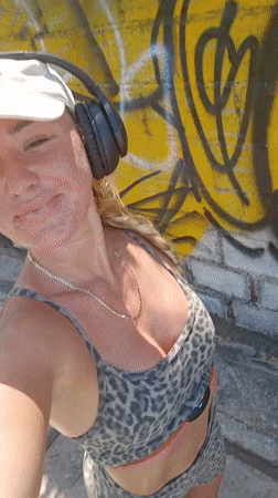 Morning run through Mũi Né's streets and seafront promenade