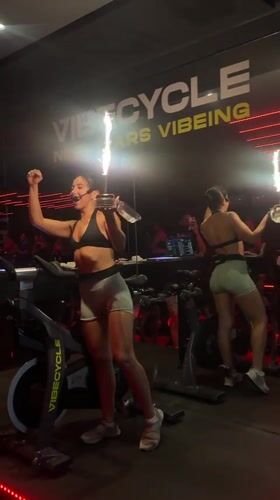 Vibecycle celebrates nine years with a late-night ride