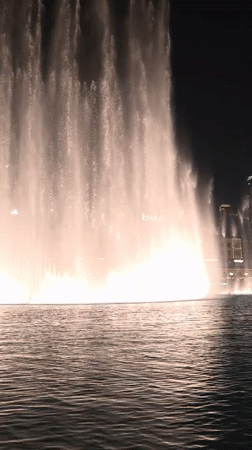 Dubai Fountain and Burj Khalifa light show on a clear night