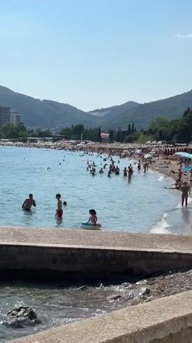 Busy summer day at Budva beaches draws crowds