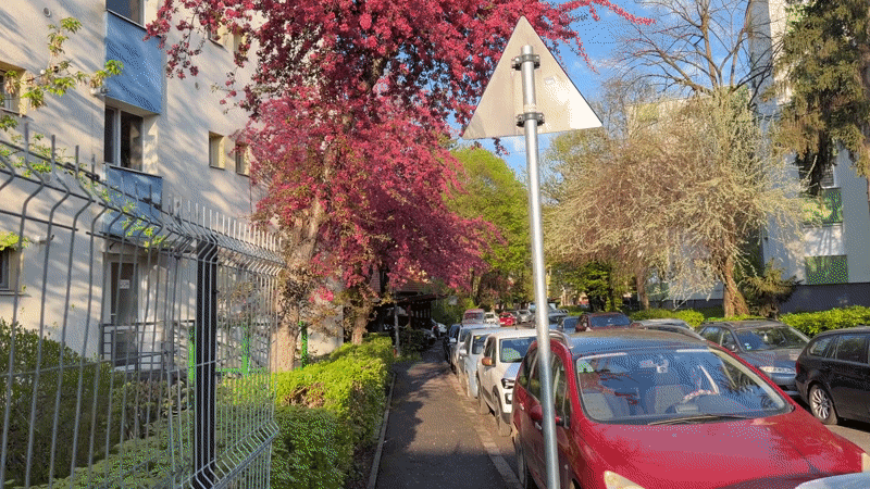 Morning street scenes captured in Târgu Mureș, Romania