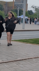 Outdoor music festival draws crowds in Tyumen, Russia