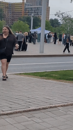 Outdoor music festival draws crowds in Tyumen, Russia
