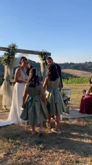 Outdoor wedding ceremony on a sunny day in Montepulciano